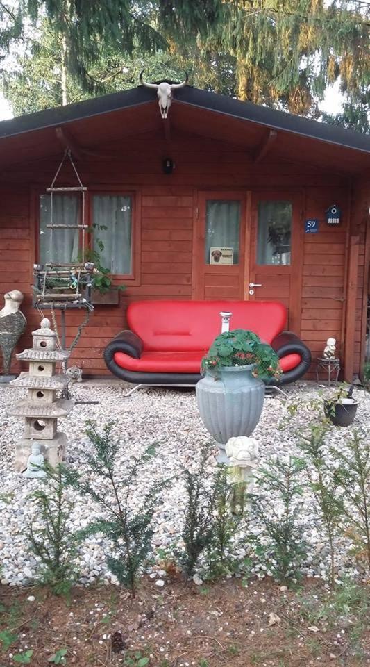 Chalet Op Een Rustig Park In De Natuur 푸텐 외부 사진
